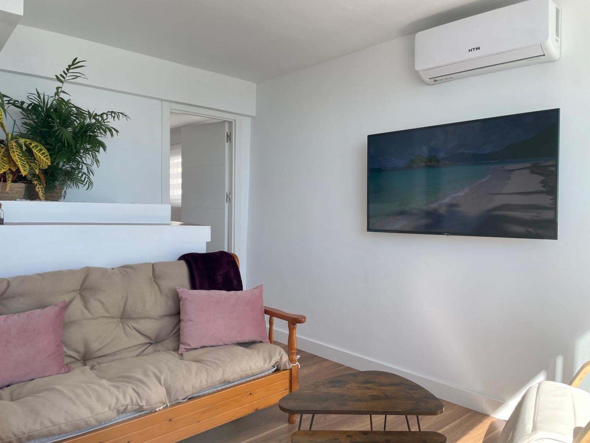 Apartamento Calma Carihuela Beach - 10 Metros De La Playa Τορρεμολίνος Εξωτερικό φωτογραφία