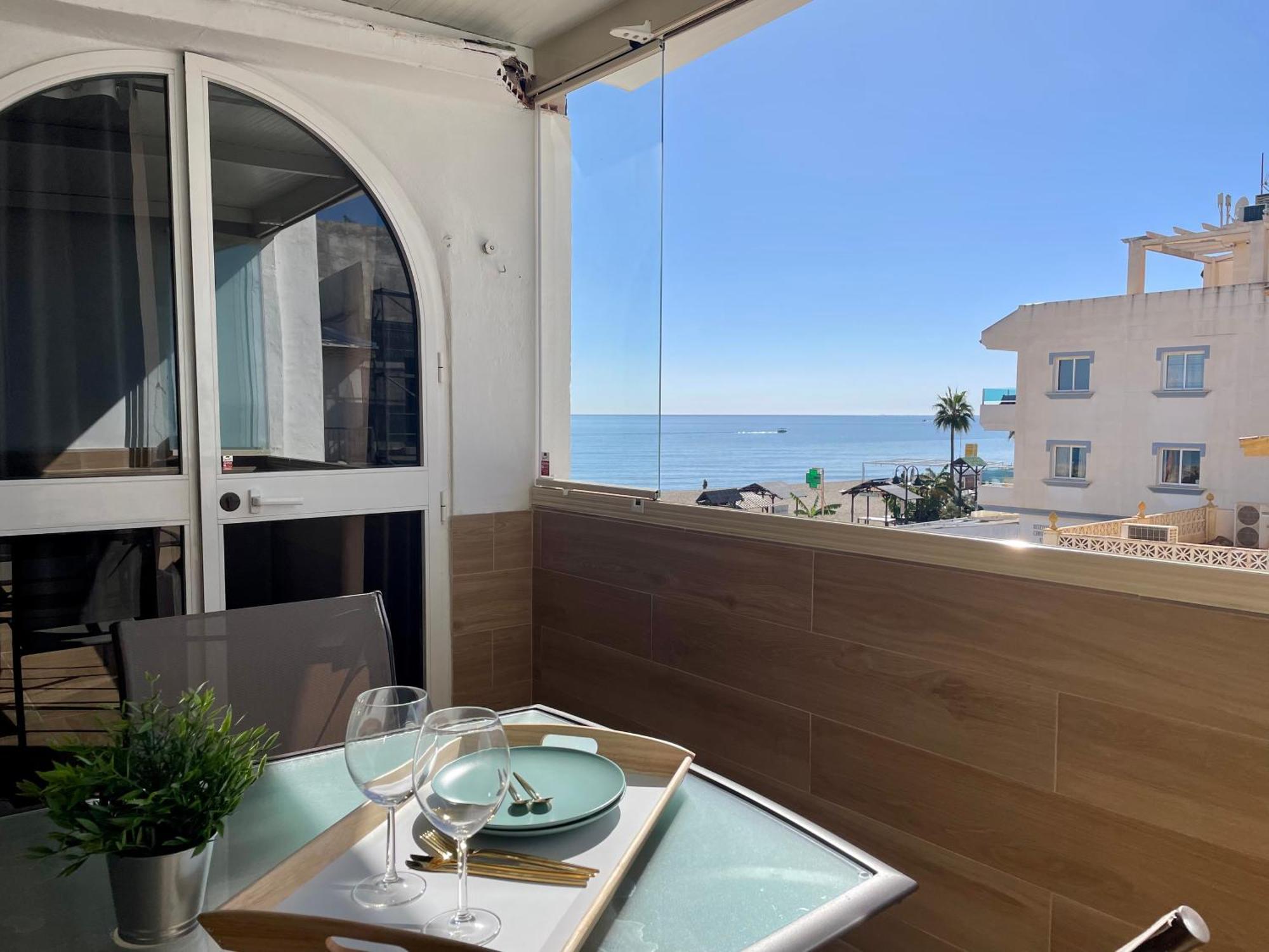Apartamento Calma Carihuela Beach - 10 Metros De La Playa Τορρεμολίνος Εξωτερικό φωτογραφία